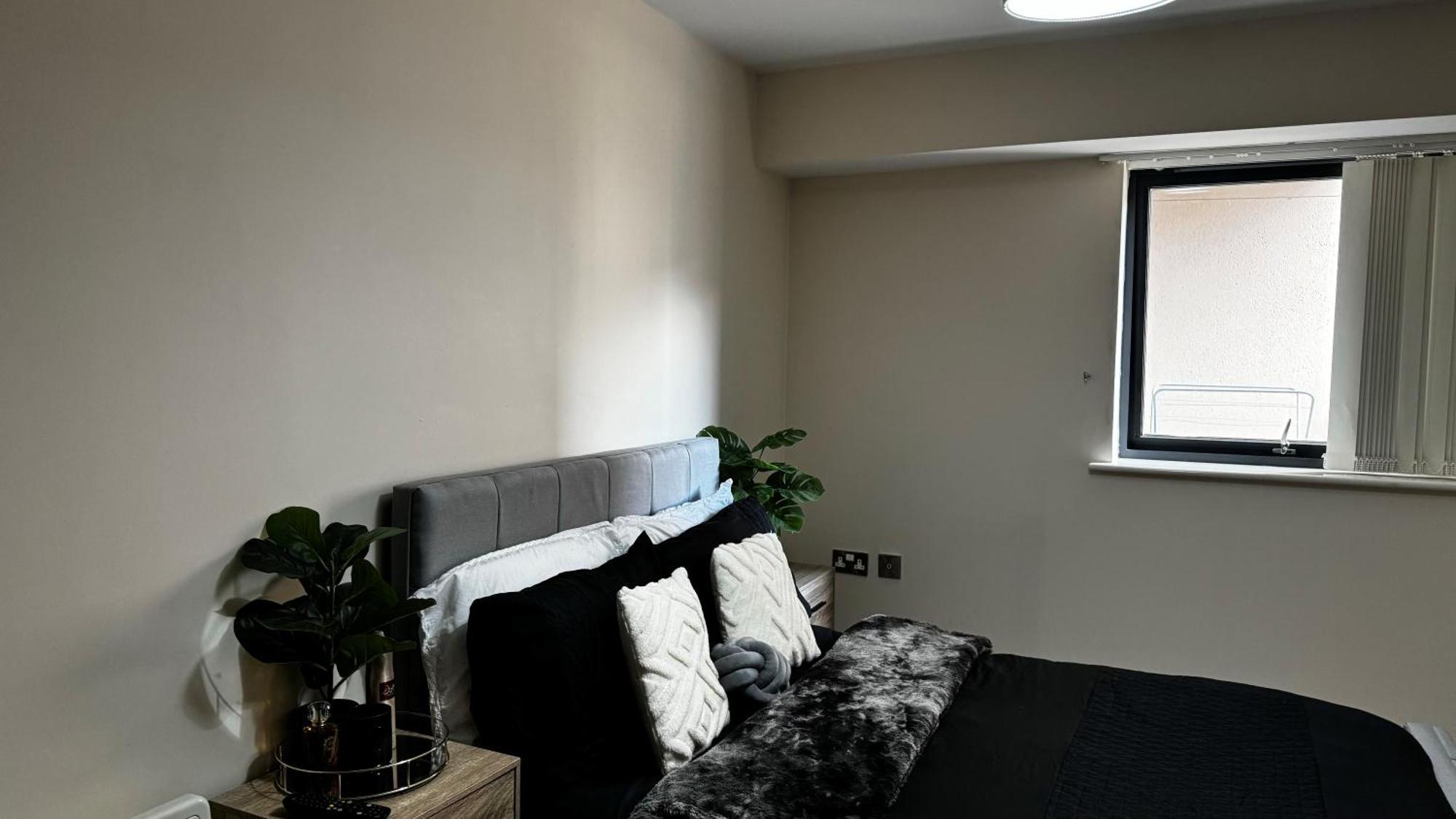 Modern Spacious Apartment In Digbeth With Balcony - Netflix, Youtube, Amazon Tv, Superfast Wifi - Just 10 Mins To Birmingham Centre, Bullring, Train, Coach Station And Birmingham Fc 外观 照片